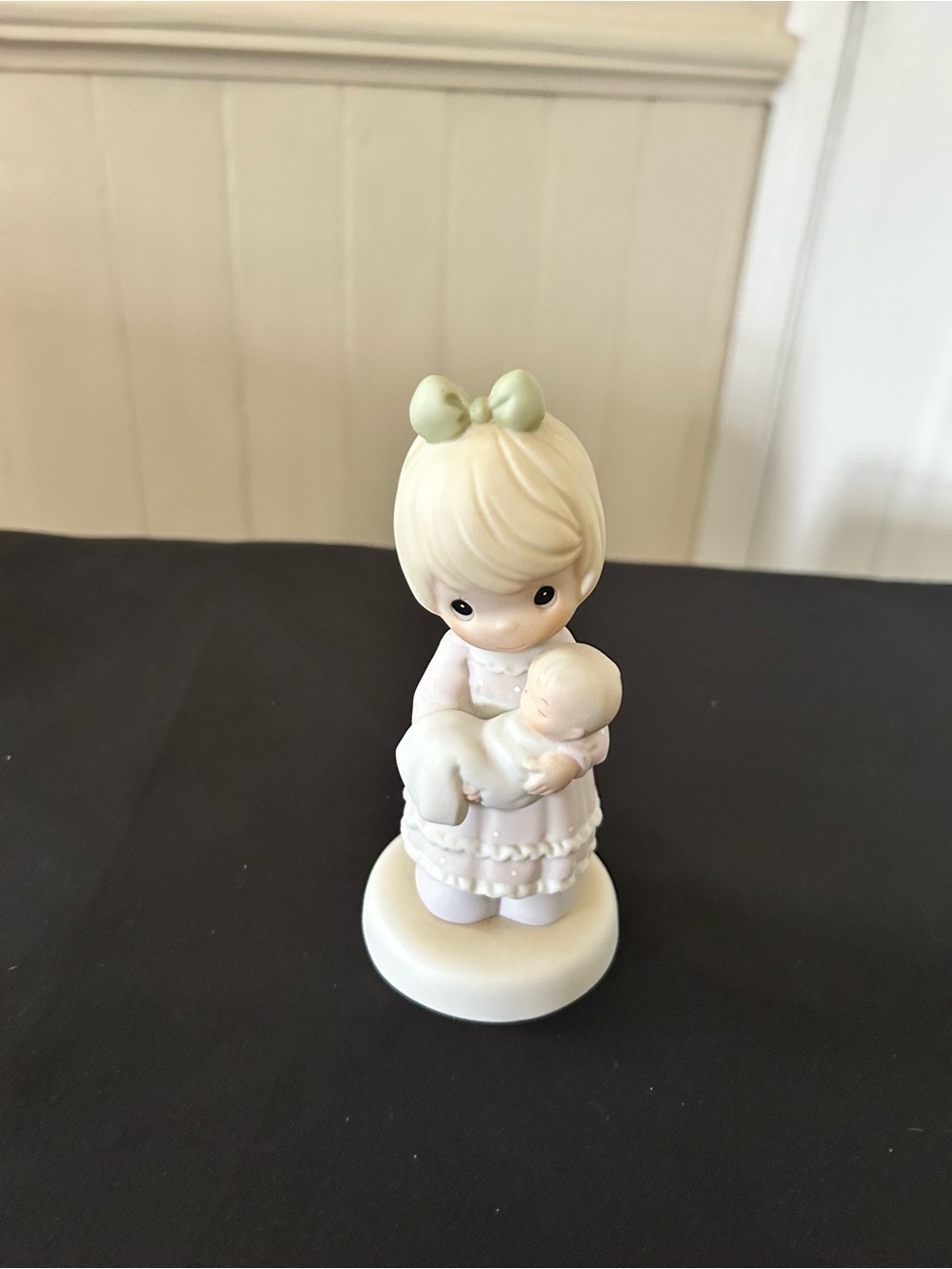 Vintage 1991 Precious Moments “A Special Delivery “ Figurine #521493/Flawless